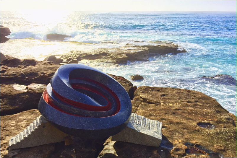 ‘Moebius in Moebius’ by Keizo Ushio, Sculpture by the Sea, Bondi 2018 / Photo: HeapsArt